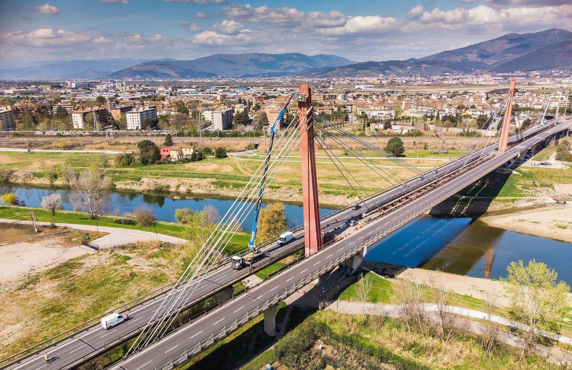Quanto cosa noleggiare una piattaforma aerea? 